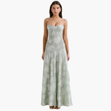Lace Dress in Vintage Style for Women – Long & Elegant