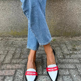 Two-tone pointed slippers