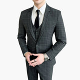 Men's Three-Piece Suit with Checked Pattern and Long Sleeves
