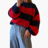 Women's Oversized Sweater with Striped Pattern and Round Neckline