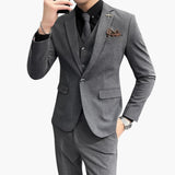 Men's Suit with Vest and Slim Fit for Every Season