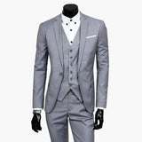 Men's Suit with Vest and Breathable Fabric for All Seasons
